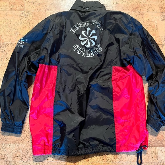 Retro Nike Jacket - Picture 8 of 9